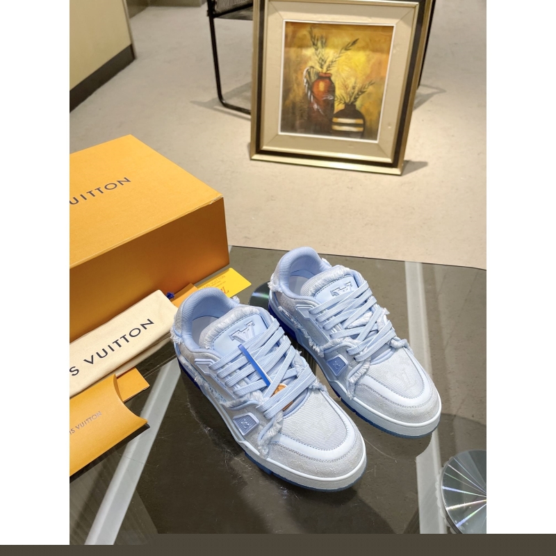 l**is V*t*n sneakers